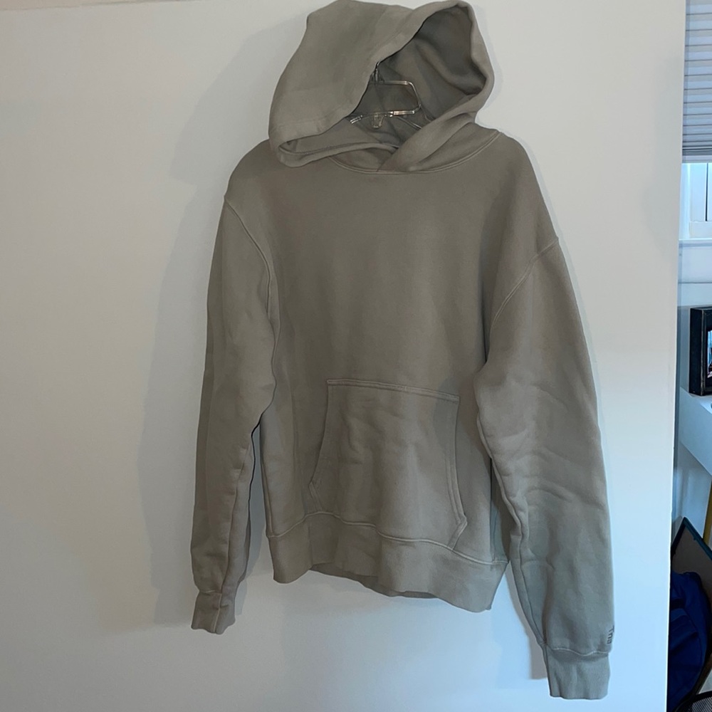 TNA Aritzia cozy sweatshirt. Worn once.